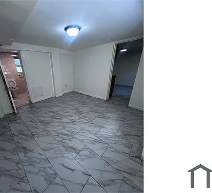 350 Riverdale Ave — Photo 3