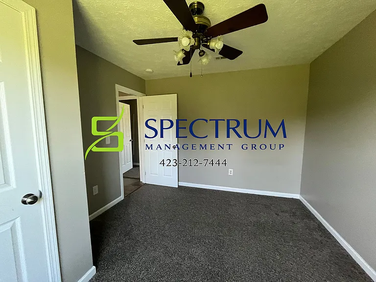680 Privet Dr — Photo 7