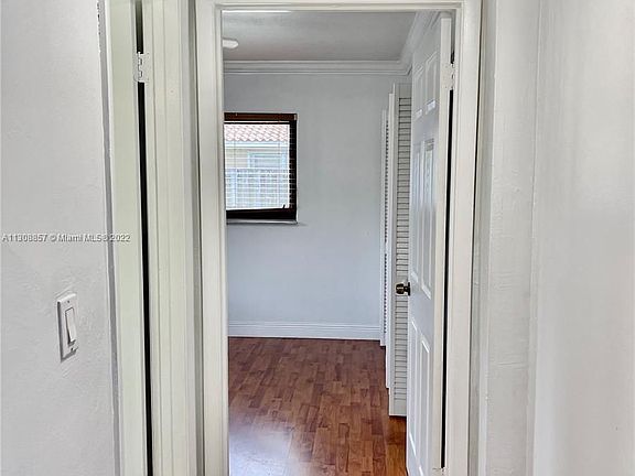 4th image of 13961 Lake George Ct