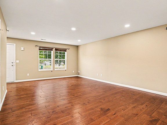 5th image of 4663 Andover Woods Ct