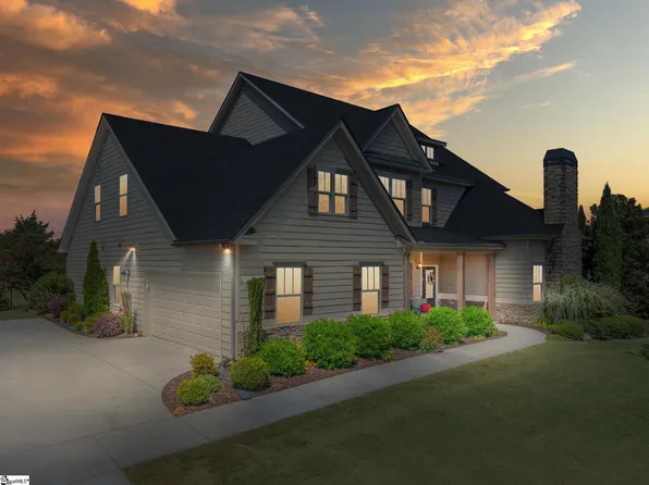 2 Sunray Ln, Simpsonville, SC 29681