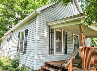 1232 Vandalia Rd, Hillsboro, IL 62049