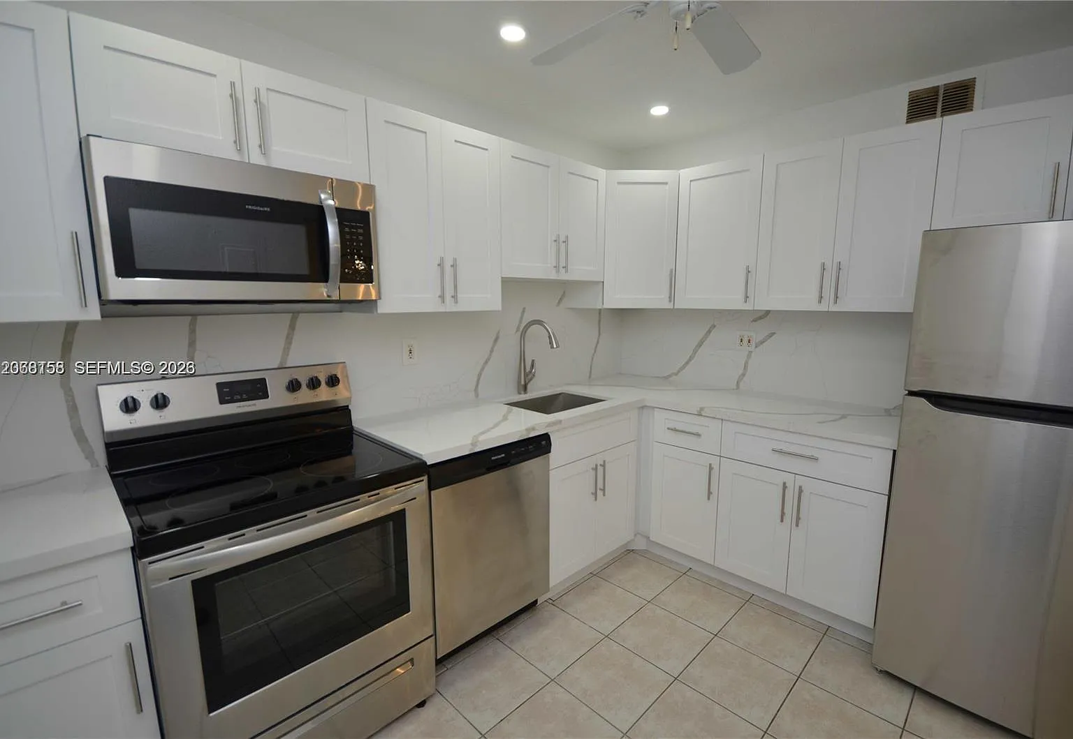 Villas Of Miami Lakes Con — Photo 2