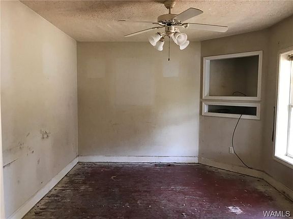 2nd image of 3302 19th St