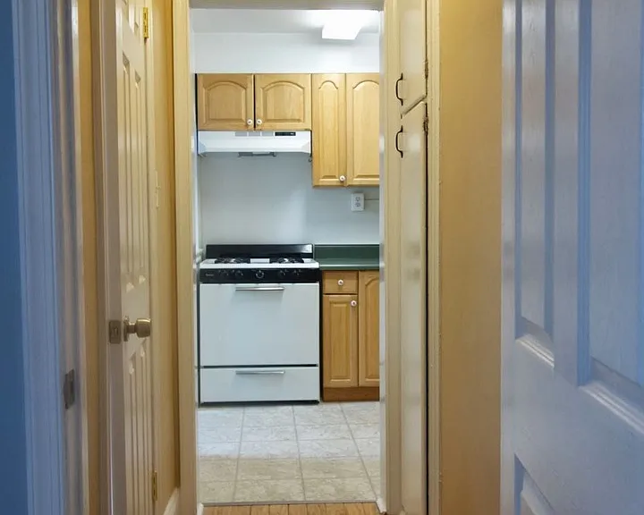 8105 Greenwood Ave — Photo 46