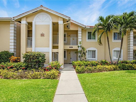 4th image of 7784 Emerald Cir APT 102