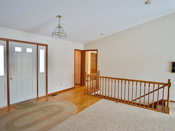 3rd image of 11033 Perch Lake Dr W