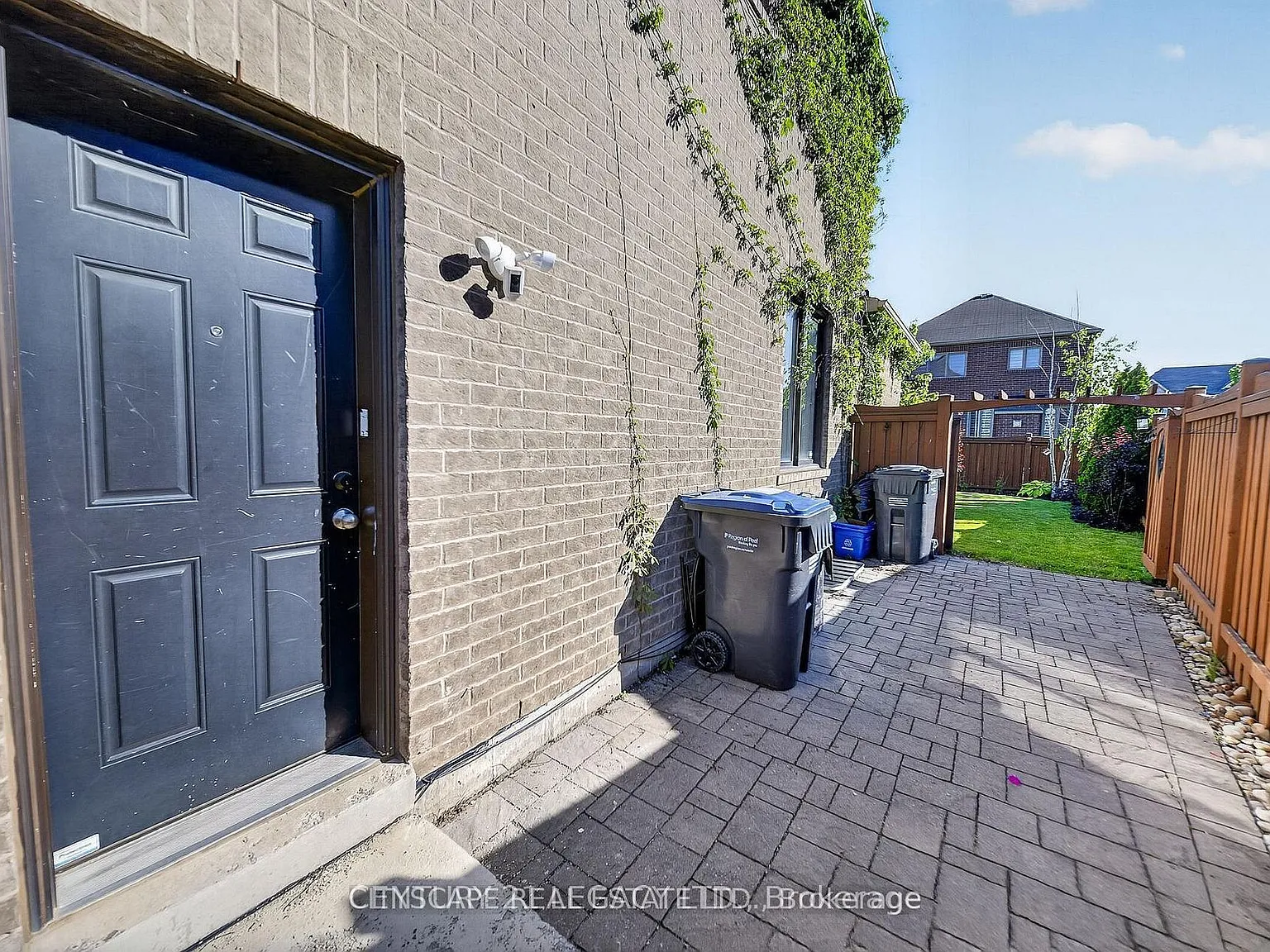 2 bed, $2,000 — Photo 2