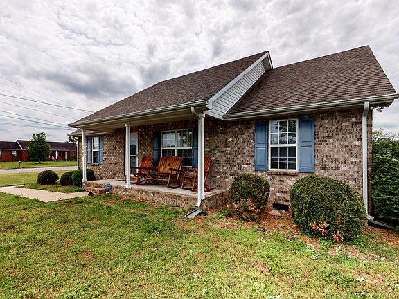 2nd image of 1003 Auldridge Dr