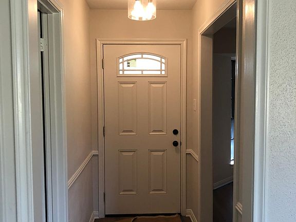 2nd image of 214 Englewood Dr
