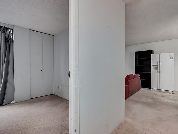 3rd image of 5932 Patterson Ave #904