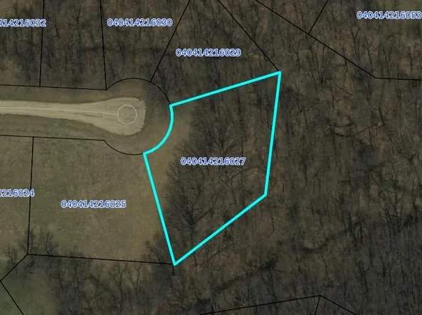 16-27 Elmhurst Ct, Lanark, IL 61046