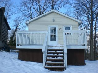 20 Larsen Trl, Hopatcong, NJ 07843