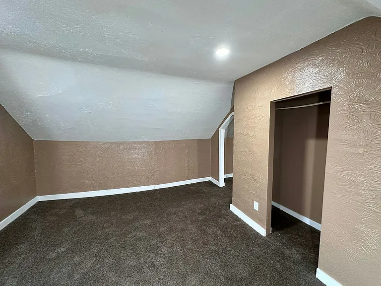 3026 Erin Ave — Photo 5