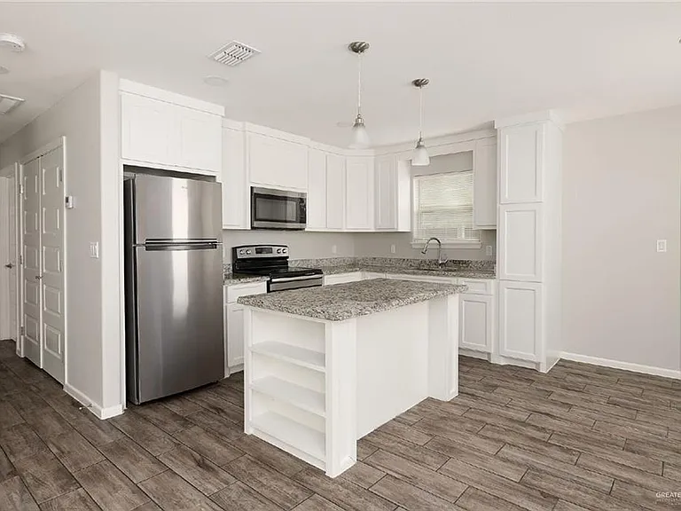 1416 Alta Vista Dr #3 — Photo 7