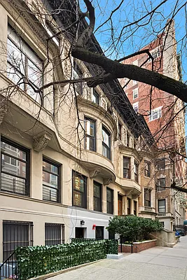 Sold by Compass | media 1