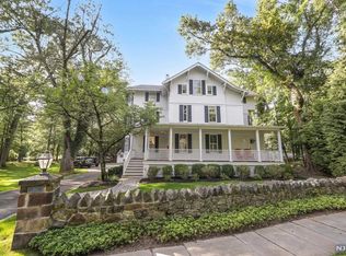 40 Brayton St, Englewood, NJ 07631