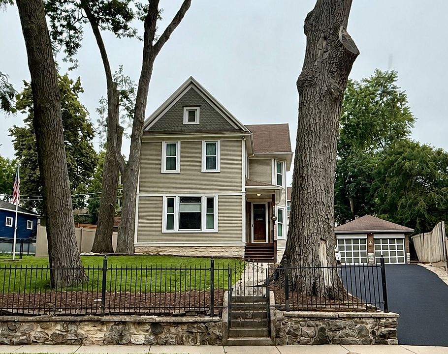 1st image of 402 Whitney Ave