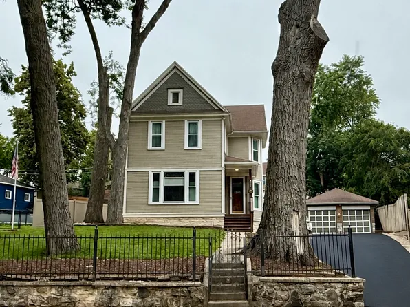 402 Whitney Ave, Joliet, IL 60435