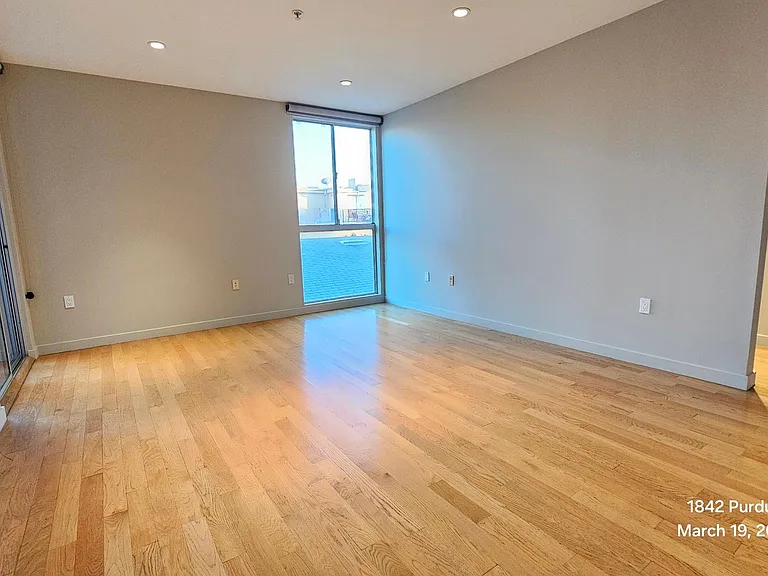 Spacious with hardwood floor