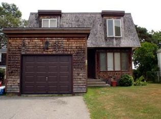 118 Eustis Ave #2, Newport, RI 02840