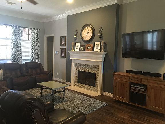 5th image of 214 Tearose Ln