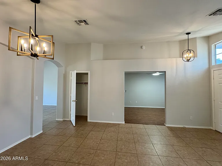2302 E Edna Ave — Photo 9