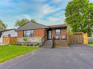 296 Winona Rd, Hamilton, ON L8E5L3