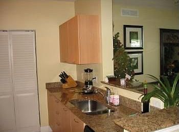 3rd image of 700 E Boynton Beach Blvd Unit 606