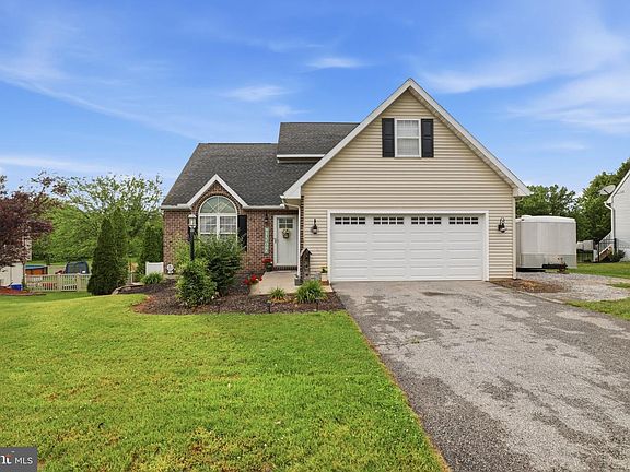 2nd image of 138 Winston Dr