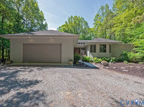 14434 Kings Grant Ln, Doswell, VA 23047