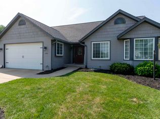102 Charity Ln, East Peoria, IL