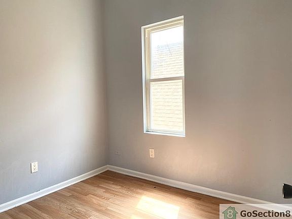 4th image of 3221 E 91st St #1