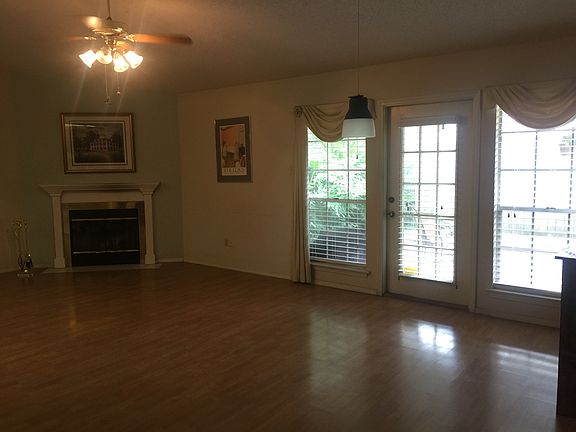 3rd image of 631 Aurora Oaks Dr