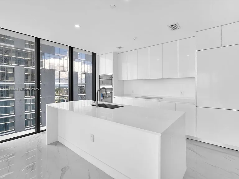 700 NE 24th St #4507 — Photo 18