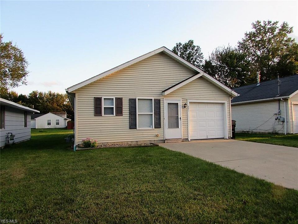 1st image of 221 Brace Ave