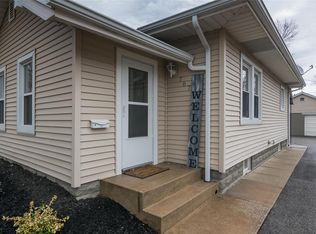 767 Rice St, Wood River, IL 62095