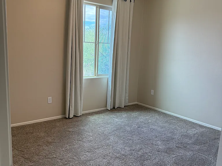 331 E Refuge Loop — Photo 16