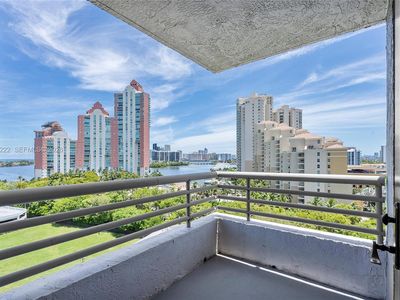 3300 NE 191st St APT 1213, Aventura, FL, 33180