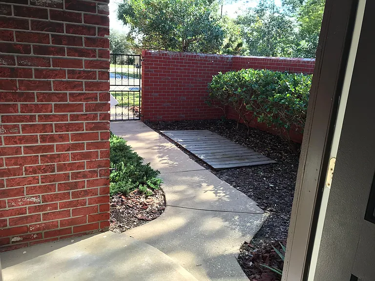 2032 N Carpenter Rd — Photo 40