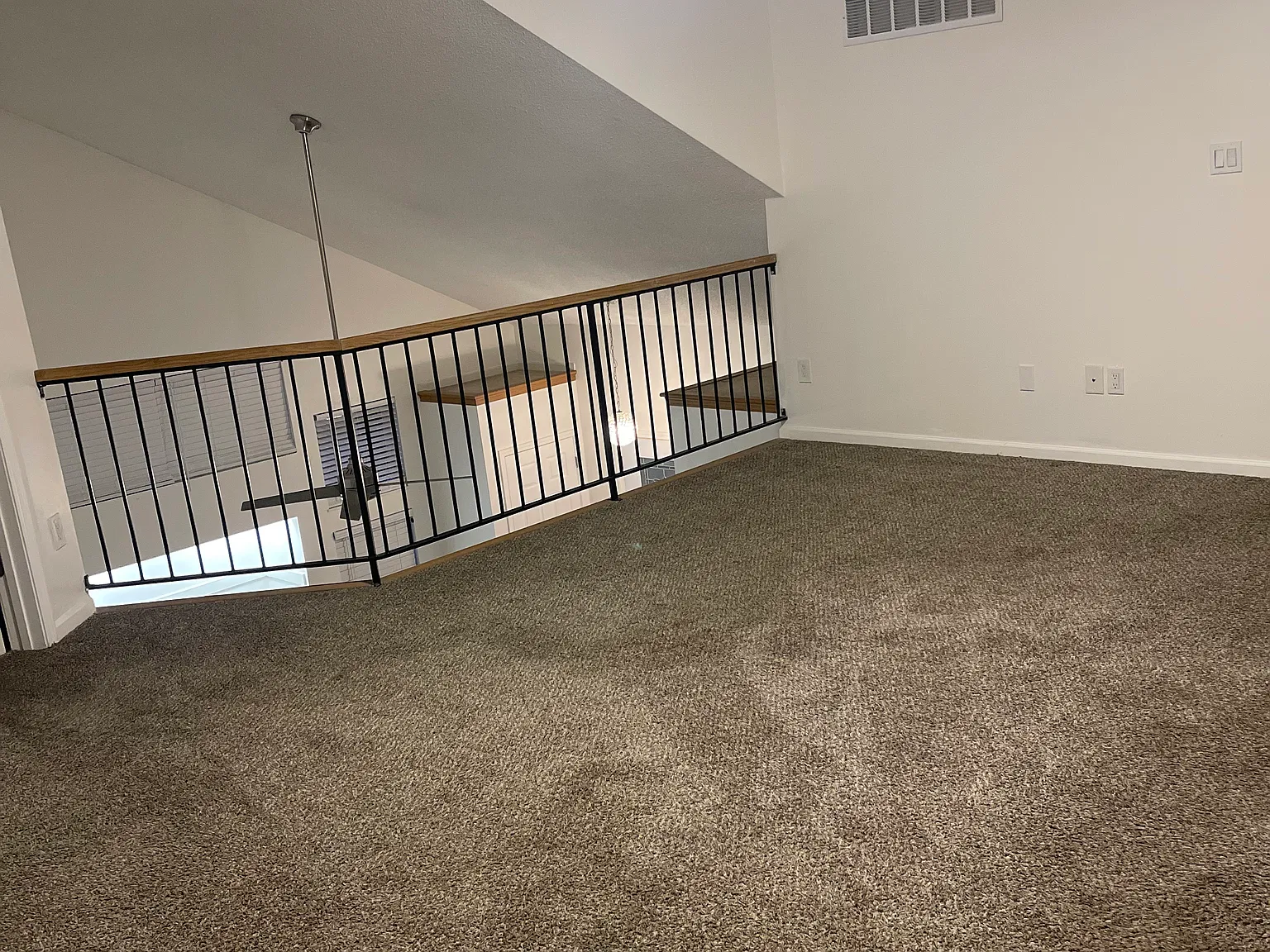 3 bed, 1750 sqft, $1,575 — Photo 3