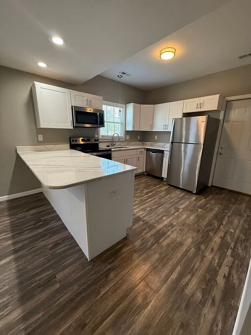 Magnificently Renovated Two Bedroom in the Heart of Old Town Wentzville — Photo 1