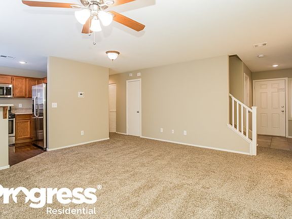 2nd image of 3249 Villa Fiori Ave