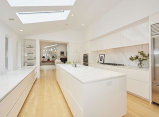 585 Navesink River Rd, Middletown, NJ 07748