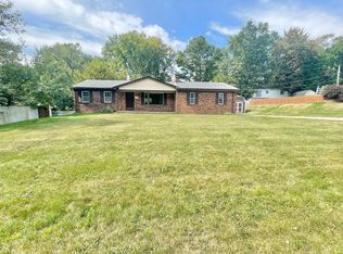 850 Ridgemont St, Commerce Township, MI 48382