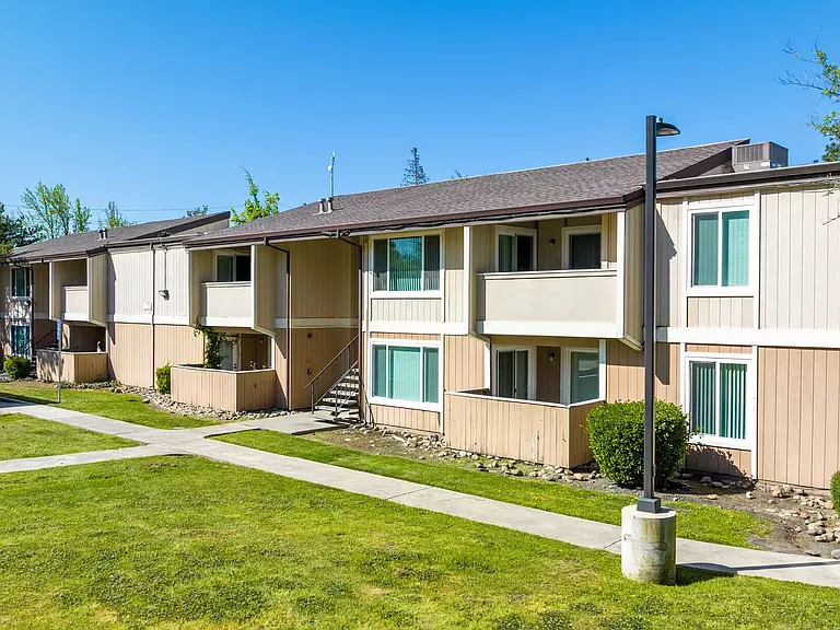 Polo Run Apartments — Photo 11