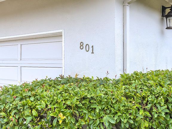 3rd image of 801 Barneson Ave