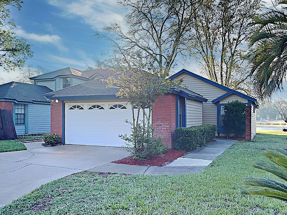 1st image of 8329 W Copperfield Cir