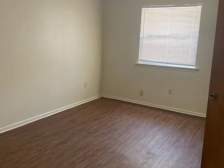 1408 Jade Ave — Photo 10