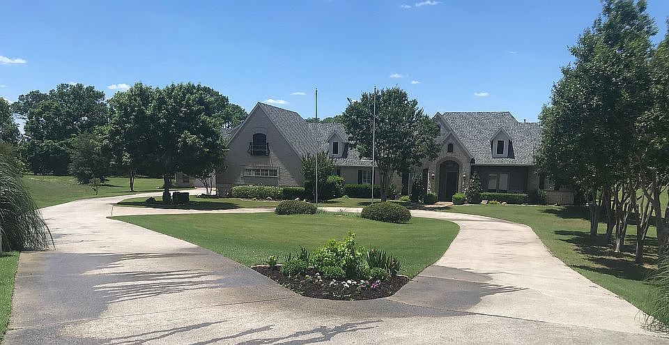 1st image of 4807 Shady Knolls Dr